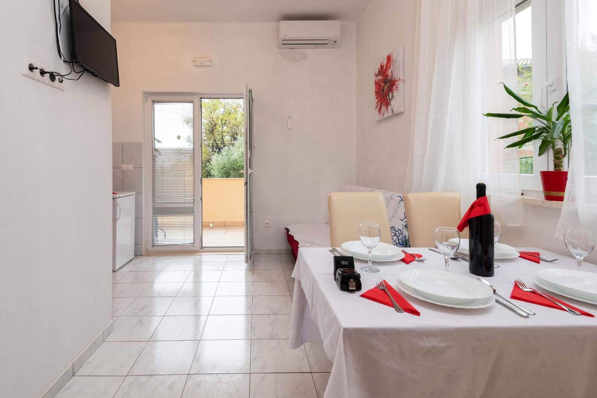 Apartment Milla Orebić Pokoj fotografie